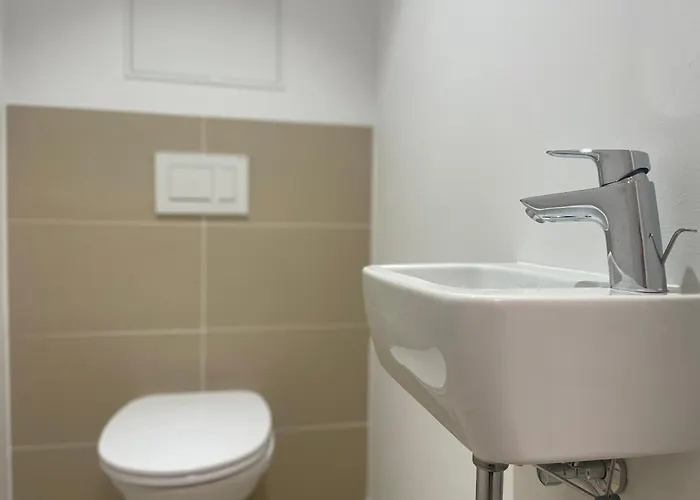 Apstay Prime I Parking Option I Self Checkin גראץ